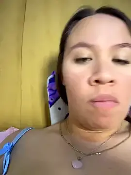 Stripchat Adult Webcams of Emiily_lee