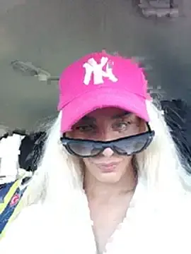 Stripchat Watch Live Sex Cams of Sweet_xxBuse