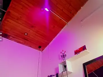 Stripchat Free Porn Cam of Trinityy__