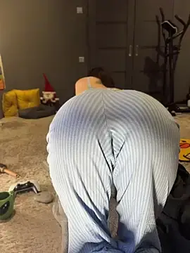 Stripchat Live Sex Cam of Bastet