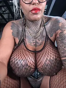 Stripchat Watch Live Sex Cams of DarkDea