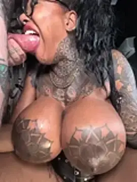 Stripchat Free Porn Cam of DarkDea
