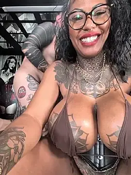 Stripchat Live Sex Cam of DarkDea