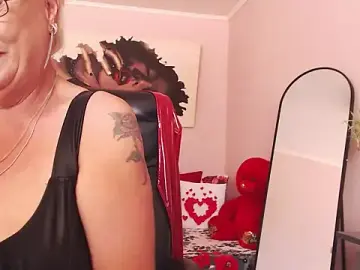 Stripchat Best live sex cam show of LaylaMilf