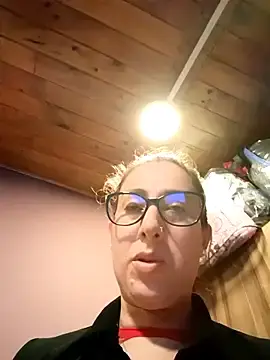 Stripchat Adult Webcams of VIANKA_0917