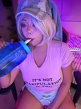 Stripchat Free Live Porn of seraphine23