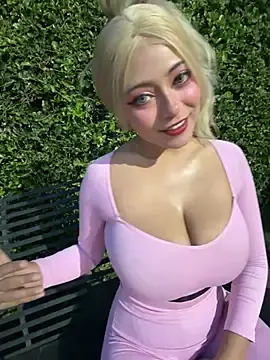 Stripchat Free Live Porn of seraphine23