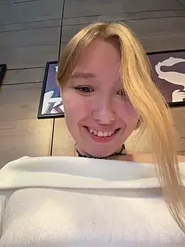 Stripchat Free Porn Cam of -NaughtyAngel-