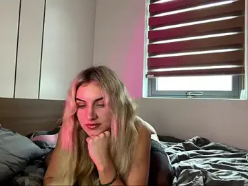Stripchat Best live sex cam show of Alice_Davis2