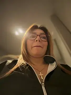 Stripchat Free Porn Cam of DIANITA_1988