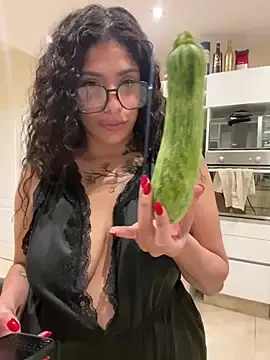 Stripchat Adult Webcam of Shurabig