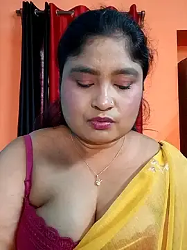 Stripchat Free Live Porn of hornyriyanka