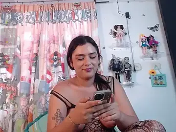 Stripchat Live Sex of mensia_hernandz