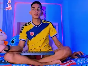 Stripchat Free Live Porn of dilan_alfonzo