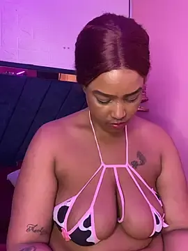 Stripchat Nude Webcam of Ayla_Noir