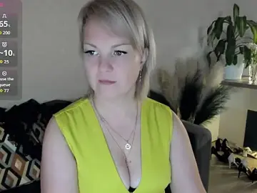 Stripchat Nude Webcam of Juarnea_