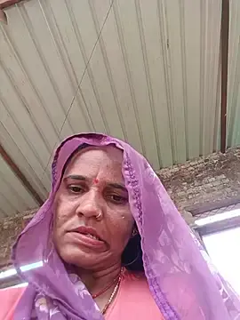 Stripchat Nude Webcam of Priya_cutR