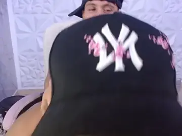 Stripchat Live Porn of goldenjyj