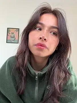 Stripchat Free Porn Cam of Adriennesexxx