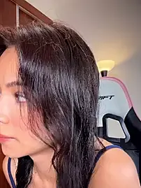 Stripchat Adult Webcam of Adriennesexxx