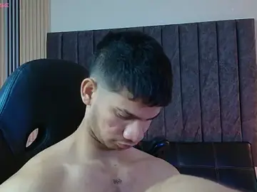 Stripchat Nude Webcam of ANDRES_STUD