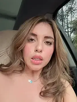 Stripchat Sex Cam of Alirawrz