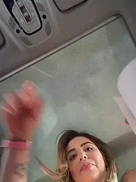 Stripchat Best Webcam of Alirawrz