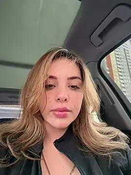 Stripchat Live Sex of Alirawrz
