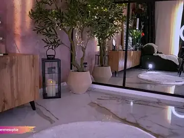 Stripchat Adult Webcam of Serene_Sophiex