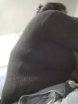 Stripchat Live Porn of Aisha_09