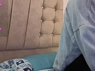 Stripchat Adult Webcam of Chris_pz