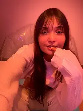 Stripchat Adult Webcam of LunaXuan