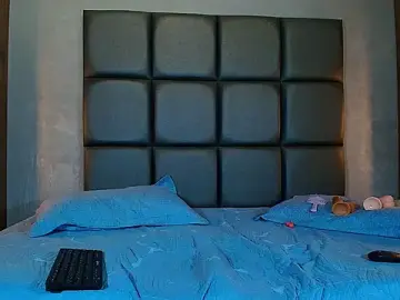 Stripchat Live Sex Cam of alexxa_ortiz