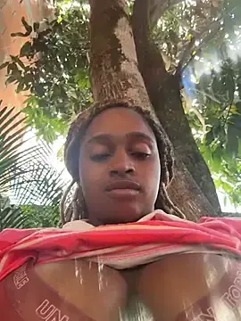 Stripchat Live Porn of darle_volant