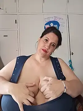 Stripchat Sex Cam of Sole_Love