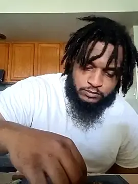 Stripchat Free Live Porn of Longthickdick33