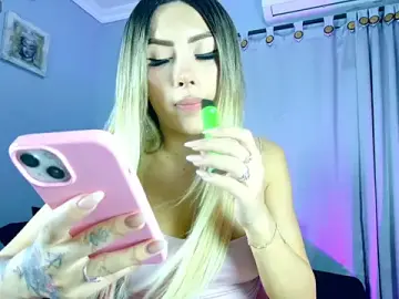 Stripchat Adult Webcam of ale_lovee