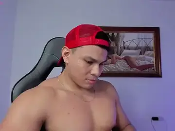 Stripchat Adult Video Chat of RoyConstance