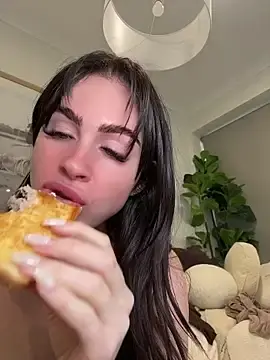 Stripchat Live Sex of aus_queen