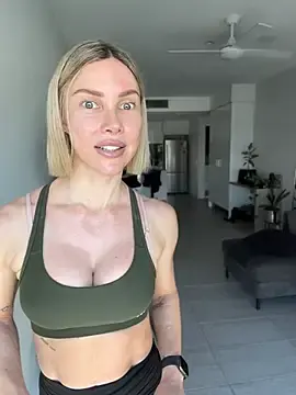 Stripchat Free Porn Cam of raeparks
