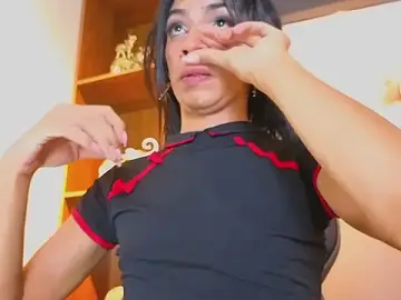 Stripchat Free Porn Cam of Alahia_Rodriguez
