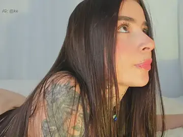 Stripchat Live Sex Cam of Ally_Snow