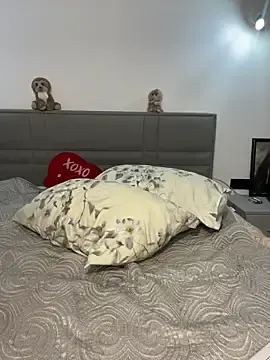 Stripchat Live Sex Cam of CurlyLara