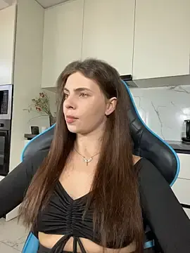 Stripchat Watch Live Sex Cams of CurlyLara