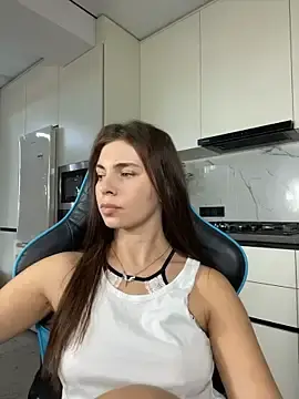 Stripchat Adult Webcam of CurlyLara