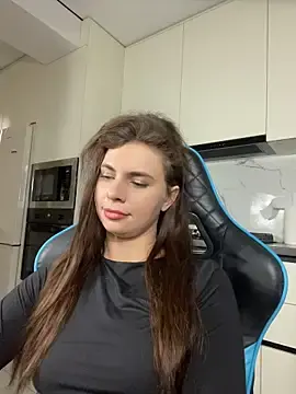 Stripchat Sex Cam of CurlyLara