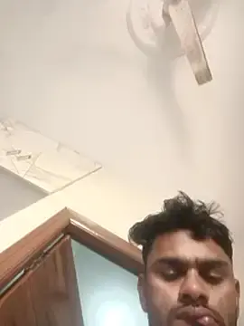Stripchat Nude Webcam of Hny_boy