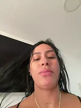 Stripchat Live Sex of MoraFit_