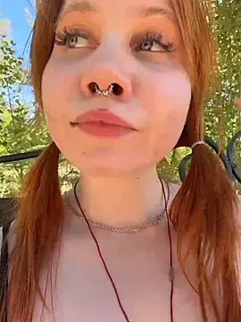 Stripchat Free Live Porn of evi_magic