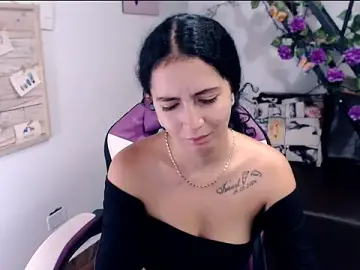 Stripchat Sex Cam of samantha_baby_